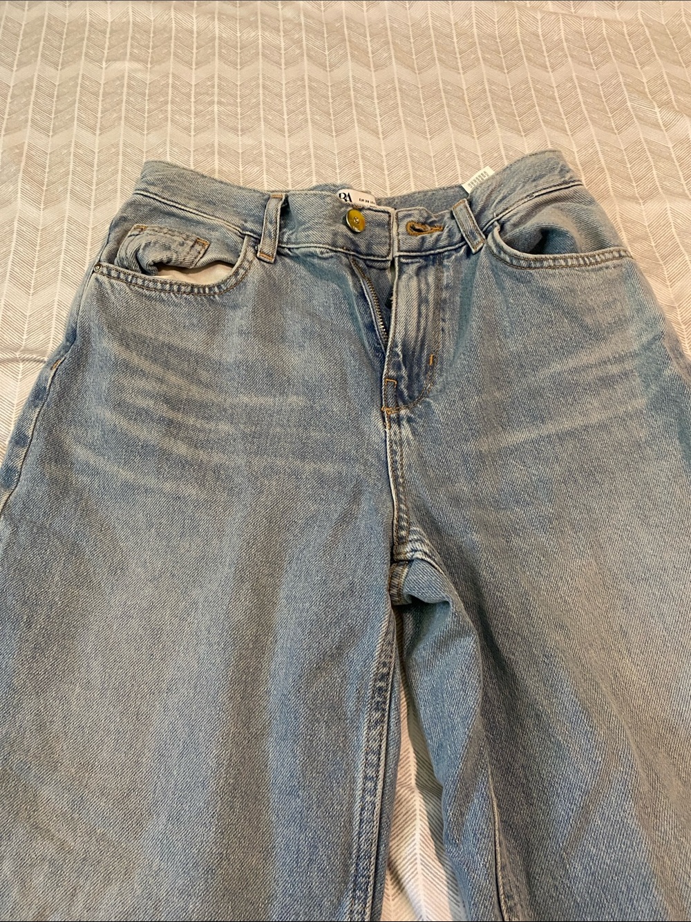 Zara Light Blue High-Waist Women’s Jeans